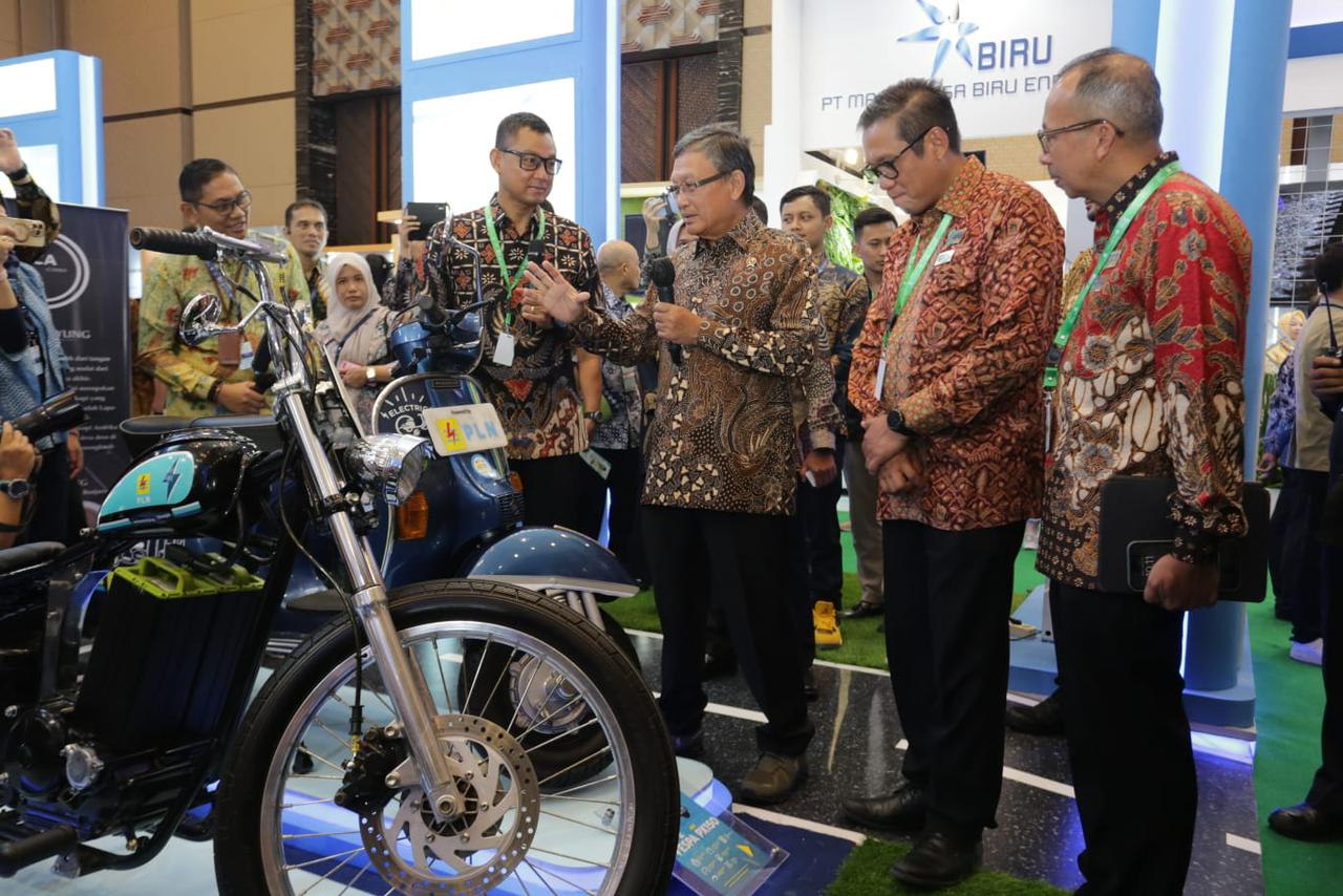 Dukung Penuh Upaya Pemerintah dalam Pengurangan Emisi Karbon, PLN IP Luncurkan Jasa Konversi Motor Konvensional ke Motor Listrik