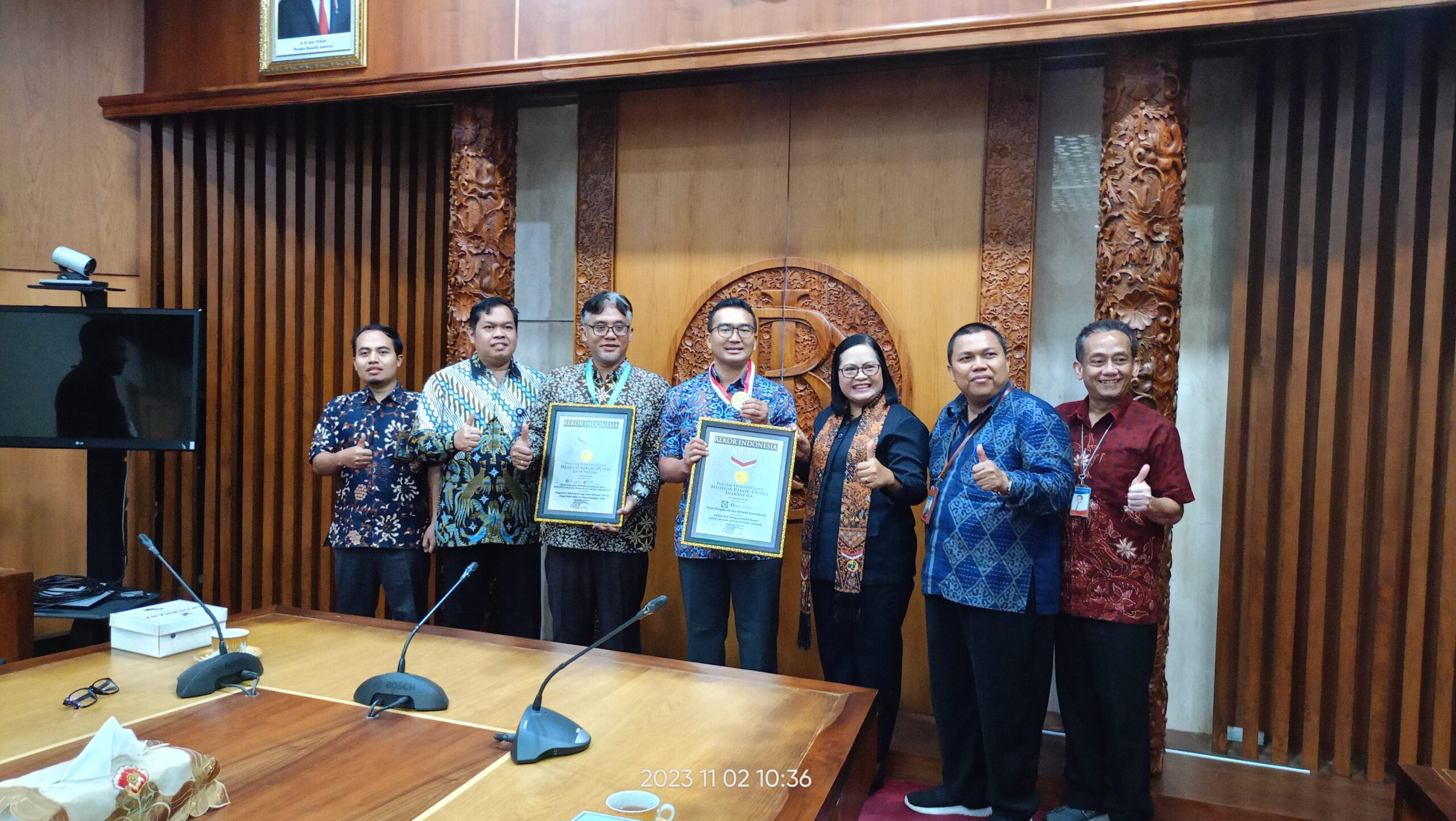 PLN Indonesia Power dan Bank Indonesia Purwokerto Pecahkan Rekor MURI dengan Cofiring 100 Ton Limbah Uang Kertas