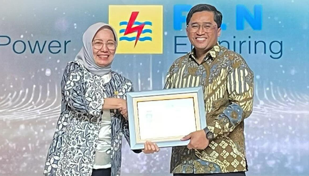 Go Global, PLNE Sabet Penghargaan Progress Kontrak Luar Negeri Terbaik di PLN Portfolio Awards 2023