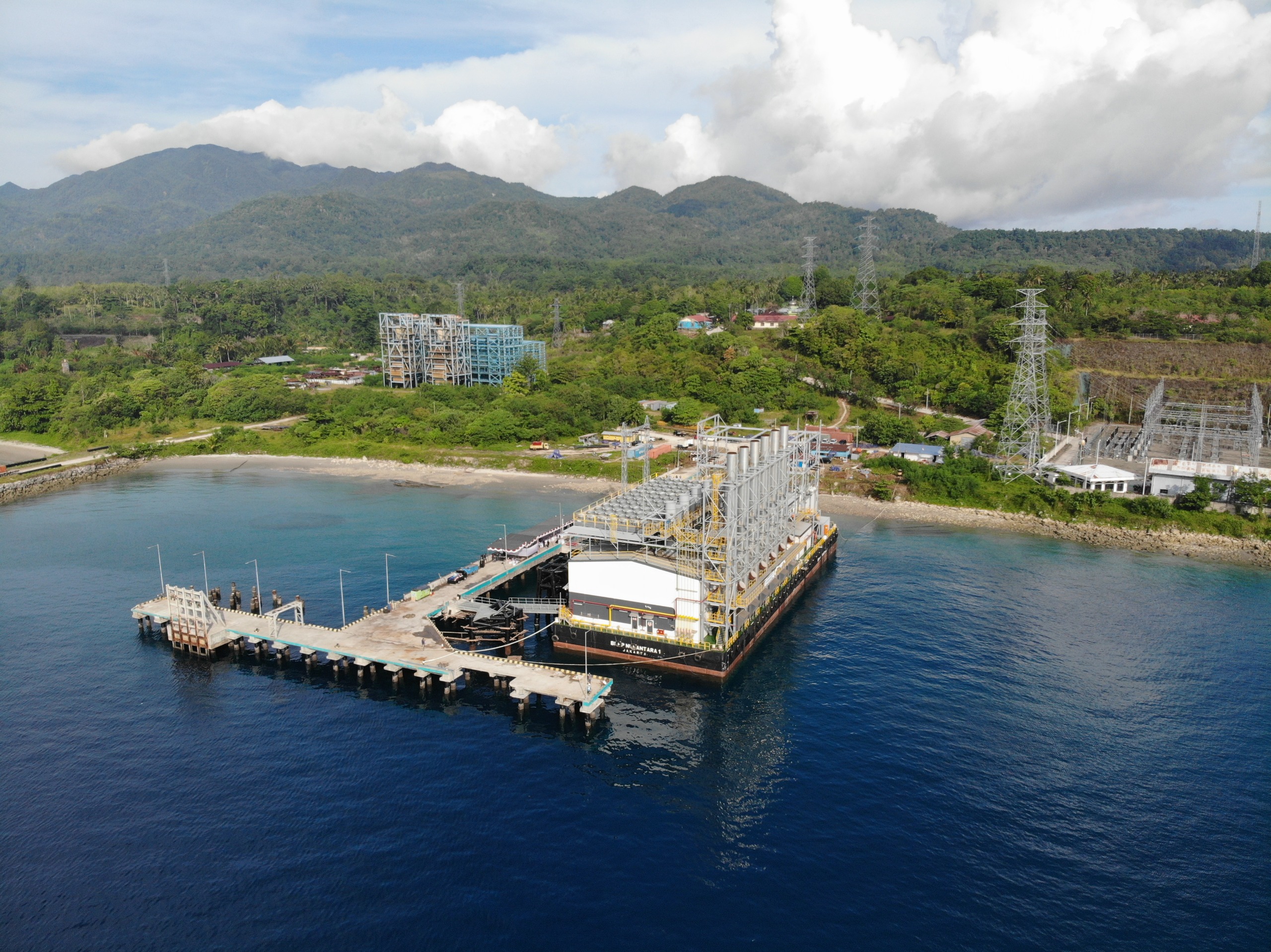 PLN Enjiniring Berperan Penting dalam Meningkatkan Keandalan Pasokan Listrik di Ambon