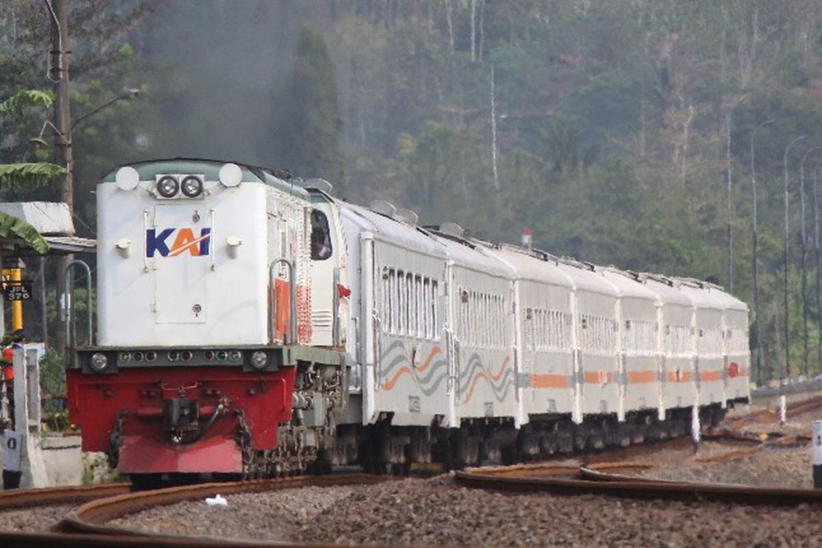 KAI Sediakan Mudik Gratis: Keberangkatan dengan Kereta Api Tawang Jaya Premium dari Stasiun Pasar Senen