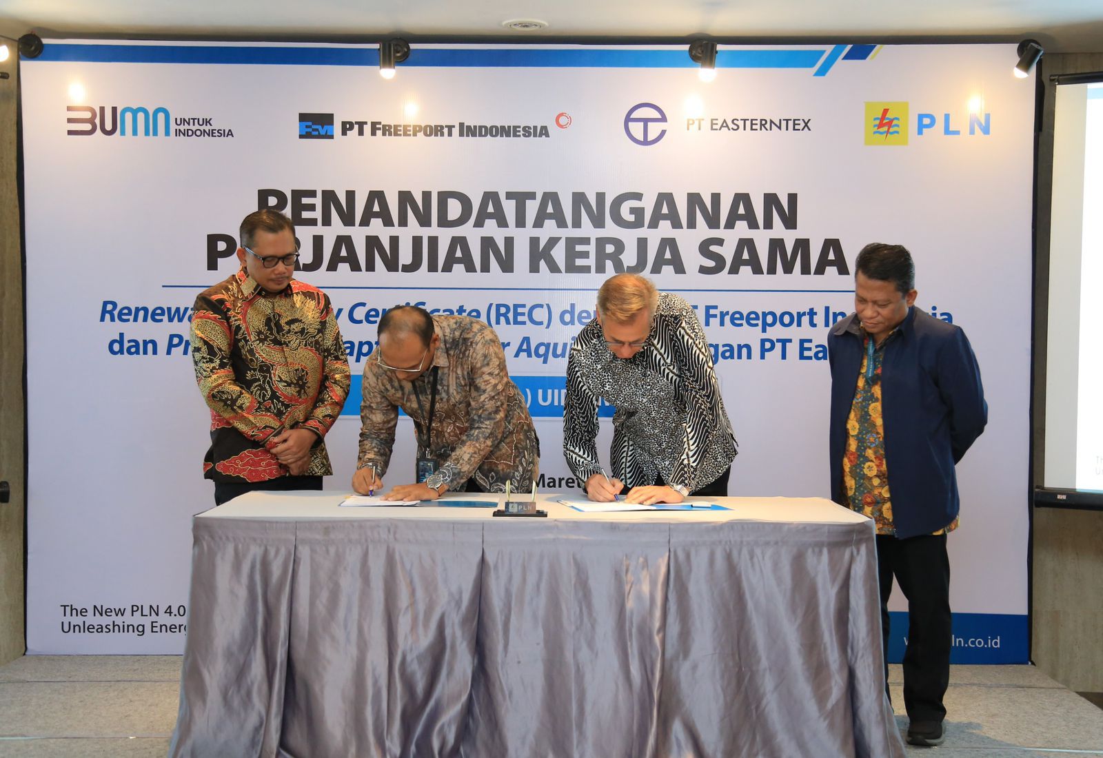 Gunakan REC PLN, Kini Produk Katoda Tembaga Freeport Jadi Produk Hijau Berdaya Saing Tinggi