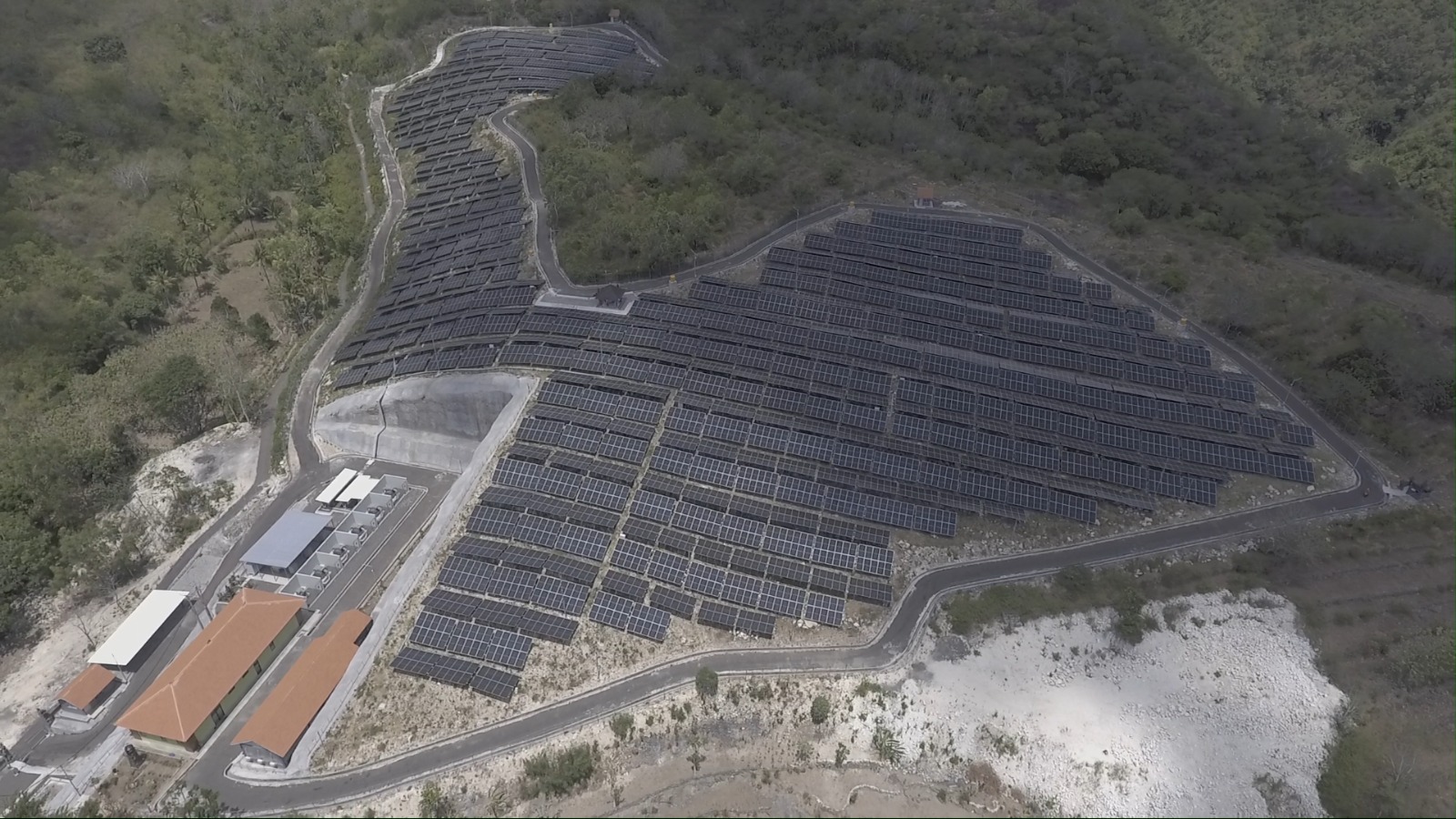 PLN Indonesia Power Membangun Masa Depan Hijau di Nusa Penida: Langkah Strategis untuk Transisi Energi dan Dukungan Terhadap Sektor Pariwisata